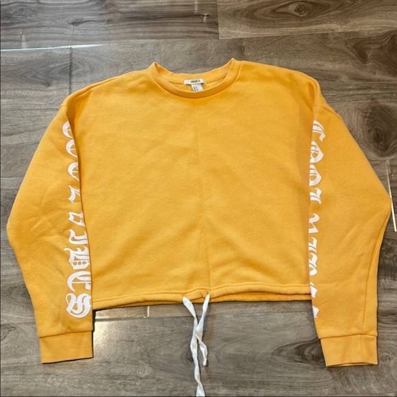 Forever 21 “cool vibes” crewneck - Picture 1 of 5
